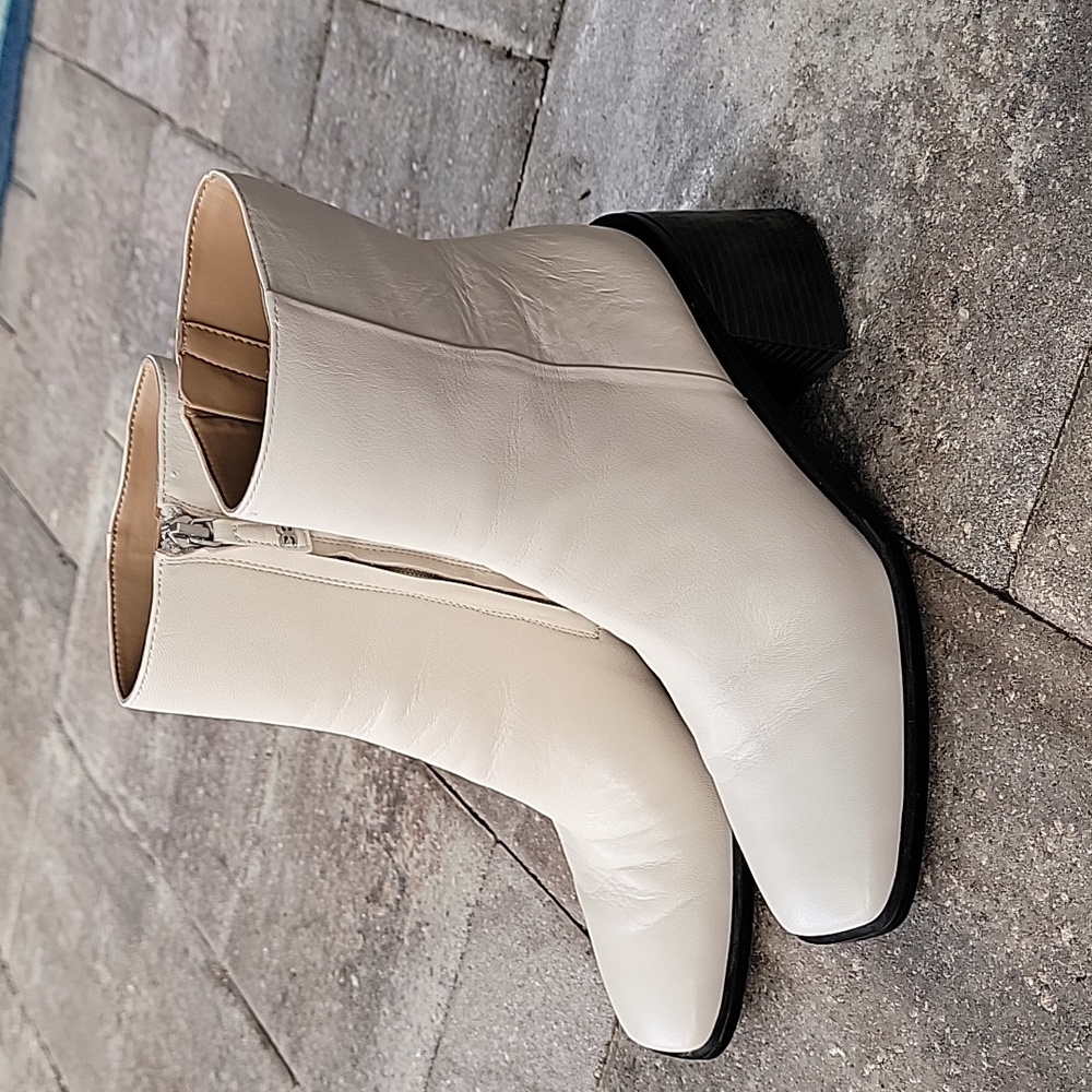 Sam Edelman Winnie Leather Zip Boots Sz 8 Color Is Ivory